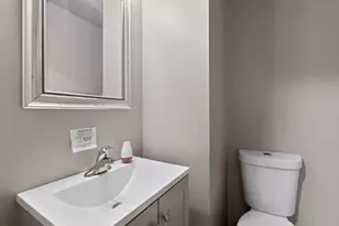 9400 S Peoria St, Chicago, IL 60620 - Photo 21