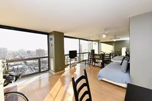 4343 N Clarendon Ave, Chicago, IL 60613 - Photo 5