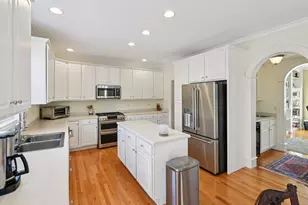 133 Caledonian Ave, Sugar Grove, IL 60554 - Photo 7