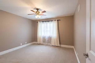 751 Garth Rd, Wheeling, IL 60090 - Photo 15