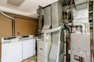 7840 Cronin Ave, Justice, IL 60458 - Photo 27