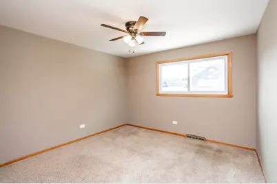 7840 Cronin Avenue, Justice, IL 60458 - Photo 23