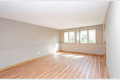 7840 Cronin Avenue, Justice, IL 60458 - Photo 5