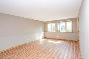 7840 Cronin Ave, Justice, IL 60458 - Photo 5