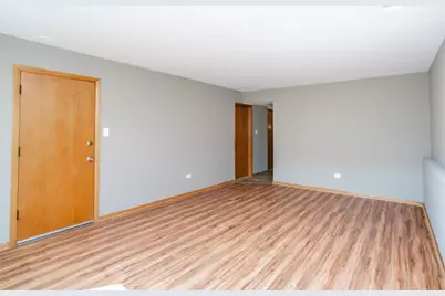 7840 Cronin Avenue, Justice, IL 60458 - Photo 7