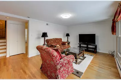 1470 E 56th Street, Chicago, IL 60637 - Photo 25