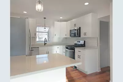 9052 W 92nd Street, Hickory Hills, IL 60457 - Photo 3