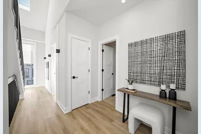 4232 W Belmont Avenue #2, Chicago, IL 60641 - Photo 17