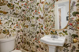 1022 W Montana St, Chicago, IL 60614 - Photo 9