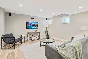 130 Oxford Ave, Clarendon Hills, IL 60514 - Photo 37