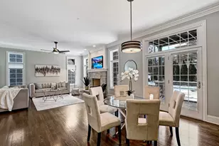 130 Oxford Ave, Clarendon Hills, IL 60514 - Photo 17