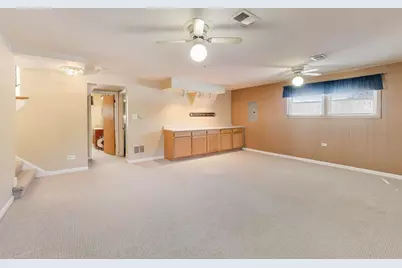 [Address not provided], Morton Grove, IL 60053 - Photo 45