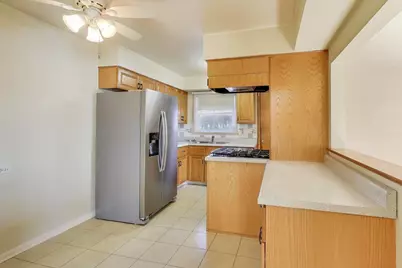 [Address not provided], Morton Grove, IL 60053 - Photo 23