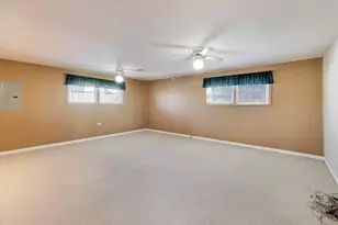 [Address not provided], Morton Grove, IL 60053 - Photo 41