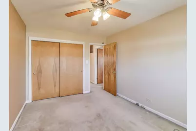 [Address not provided], Morton Grove, IL 60053 - Photo 37