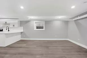 2109 W Eastwood Ave, Chicago, IL 60625 - Photo 5