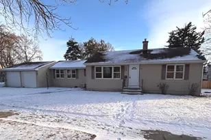 821 12th St, North Chicago, IL 60064 - Photo 1