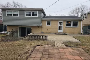 756 W Millers Rd, Des Plaines, IL 60016 - Photo 27