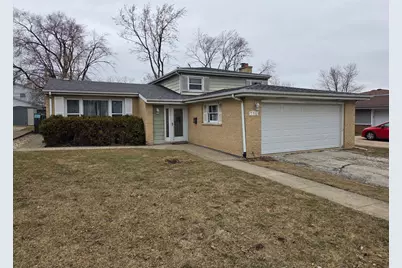 756 W Millers Road, Des Plaines, IL 60016 - Photo 1