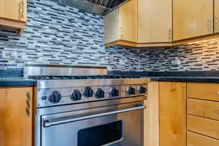 18055 Upland Dr, Tinley Park, IL 60487 - Photo 9