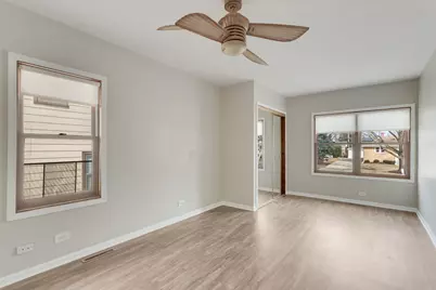 140 N Elroy Avenue, Bartlett, IL 60103 - Photo 11