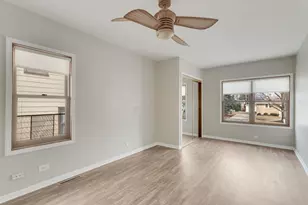 140 N Elroy Ave, Bartlett, IL 60103 - Photo 9