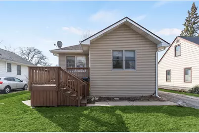 140 N Elroy Avenue, Bartlett, IL 60103 - Photo 1