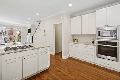 2743 N Wolcott Avenue #37, Chicago, IL 60614 - Photo 9