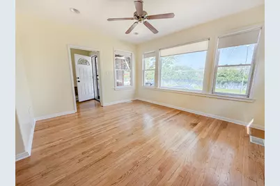 7426 S Oakley Avenue, Chicago, IL 60636 - Photo 3