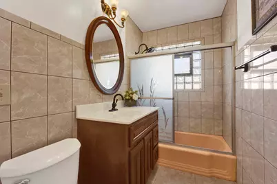 9410 Lawler Avenue, Skokie, IL 60077 - Photo 19