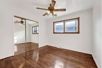 9410 Lawler Avenue, Skokie, IL 60077 - Photo 11