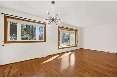 9410 Lawler Avenue, Skokie, IL 60077 - Photo 15