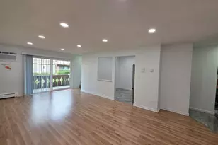 6 Parkside Ct, Vernon Hills, IL 60061 - Photo 11