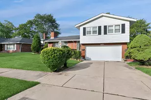 16400 University Ave, South Holland, IL 60473 - Photo 1