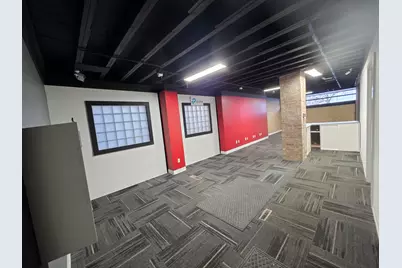 121 S State Street, Belvidere, IL 61008 - Photo 11