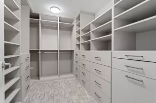 950 N Michigan Ave, Chicago, IL 60611 - Photo 25