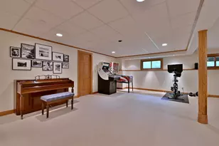 135 Country Ln, Yorkville, IL 60560 - Photo 29