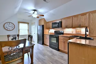 135 Country Ln, Yorkville, IL 60560 - Photo 27