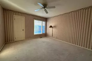 19W244 Governors Trail, Oak Brook, IL 60523 - Photo 11