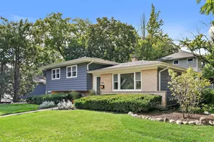 465 Cottage Ave, Glen Ellyn, IL 60137 - Photo 1