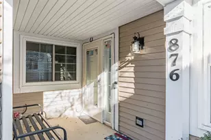 876 Brompton Ct, Carol Stream, IL 60188 - Photo 3