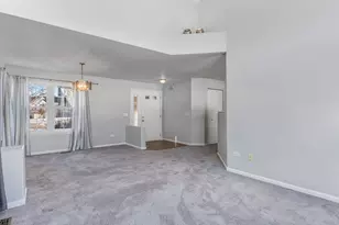 876 Brompton Ct, Carol Stream, IL 60188 - Photo 7