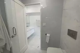 175 E Delaware Pl, Chicago, IL 60611 - Photo 25