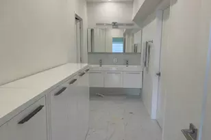 175 E Delaware Pl, Chicago, IL 60611 - Photo 23