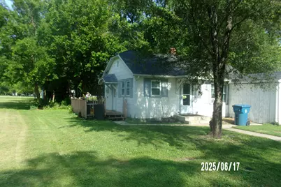 412 N Lincoln Street, Morocco, IN 47963 - Photo 3