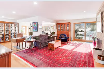 926 Braeburn Road, Inverness, IL 60067 - Photo 5