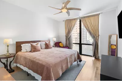 435 W Erie Street #804, Chicago, IL 60654 - Photo 7