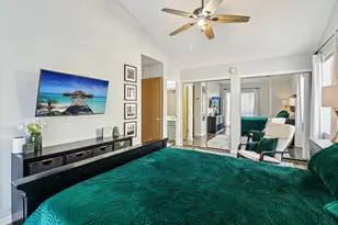 241 W Whispering Oaks Ln, Round Lake, IL 60073 - Photo 13