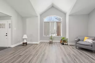 790 Eastwind Dr, New Lenox, IL 60451 - Photo 3