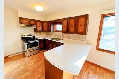 1605 Sharon Road, Streator, IL 61364 - Photo 5